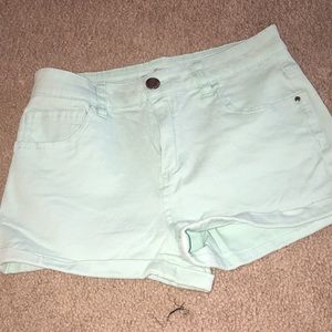 MINT GREEN REFUGE SHORTS